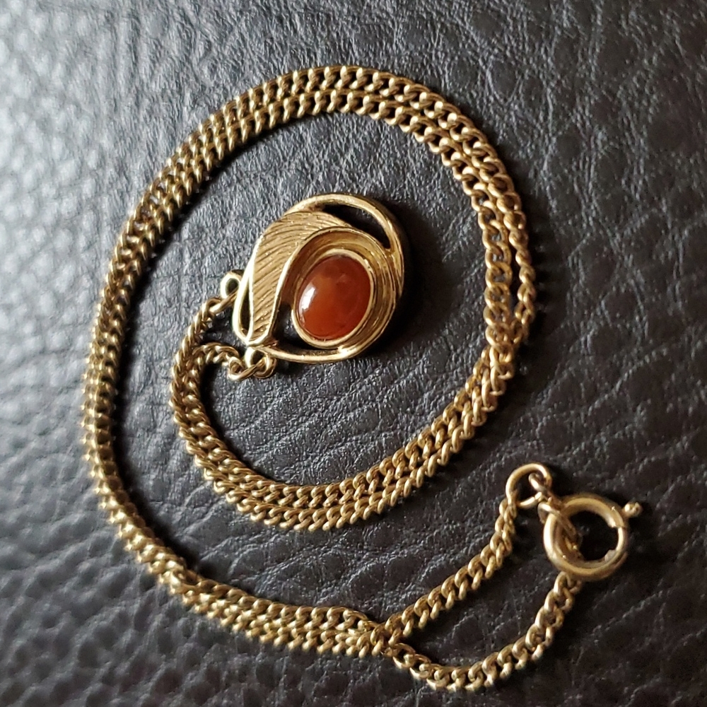 VTG Sarah Coventry necklace